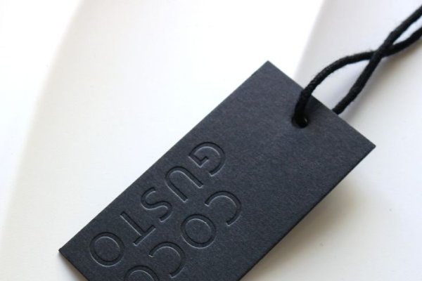 Why Custom Paper Packaging and Labels Are Key to Brand Success in 2025